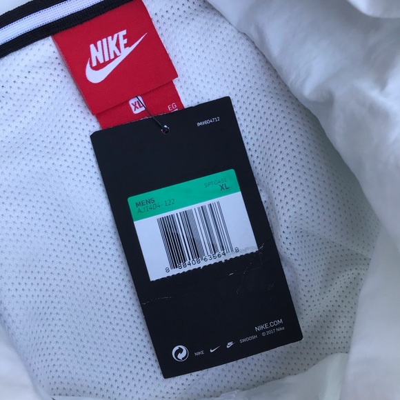 Nike Sportswear Anorak Big Swoosh Hooded Jacket - Picture 13 of 15